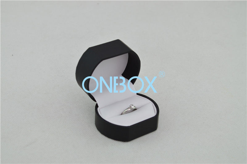 Single Finger Ring Modern Jewelry Box In Luxury Black Touch Paper With White Suede Lining